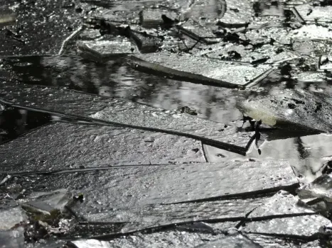 انفجارهای مرموز در دل شب یخ لرزه چیست؟